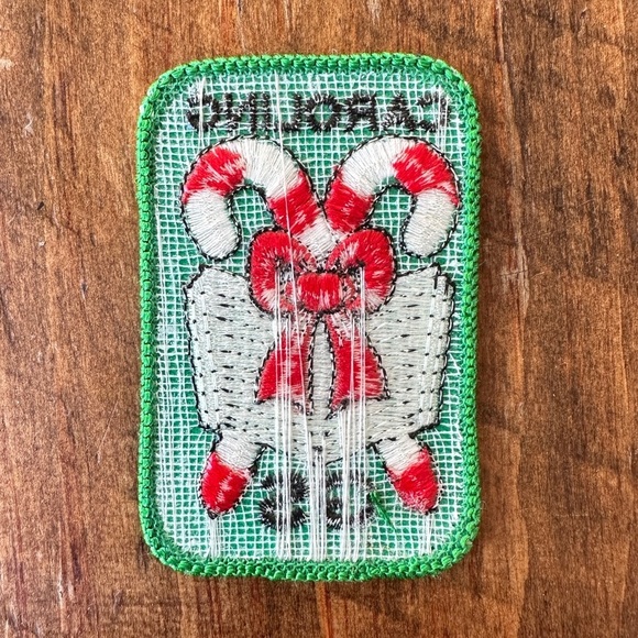 Girl Scouts Christmas Caroling Embroidered Patch - Picture 3 of 6